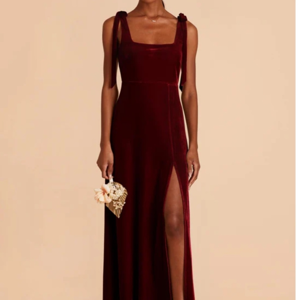 Elegant Burgundy Evening Gown